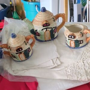 Charming Cottage Teapot and Creamer Set
